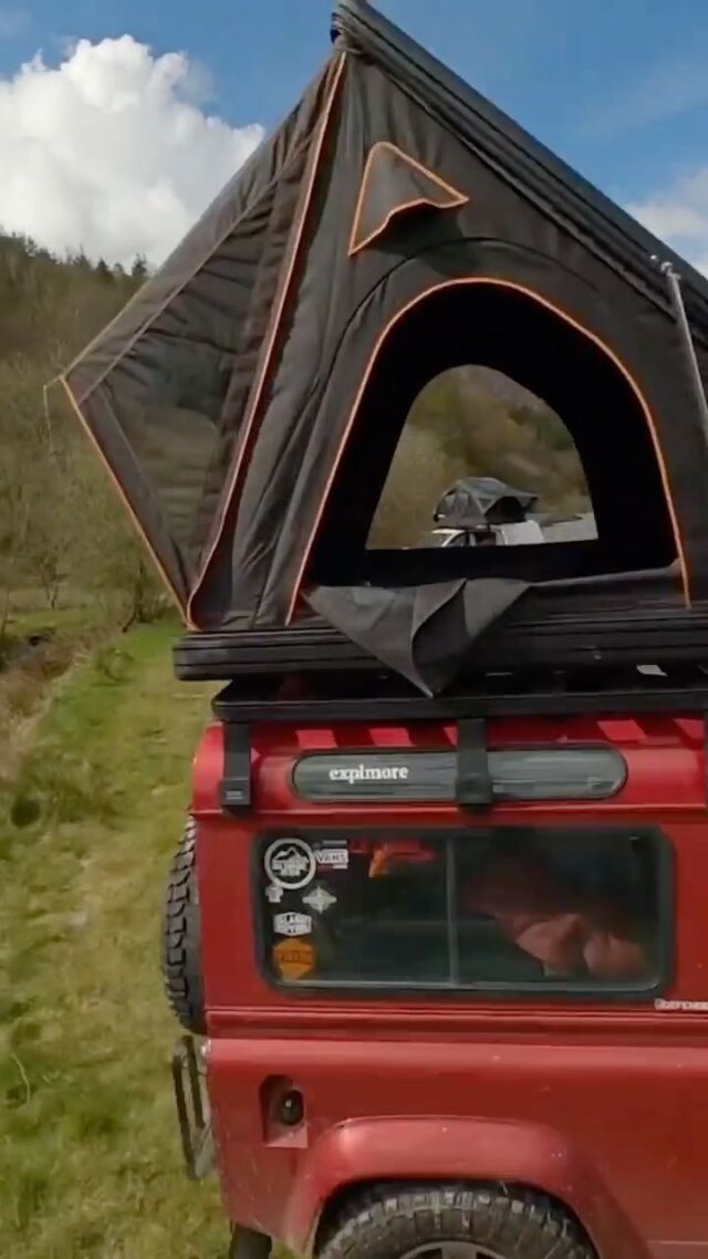We know how we would enjoy spending our life… do you? 🗺 

To shop roof tents, click the link in our bio ⛺️🚙

Video credit: @tentbox 
#campinguk #tentbox #rooftent #rooftents #camping #outdoorsuk